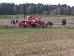 Plöjning vid Ullälva